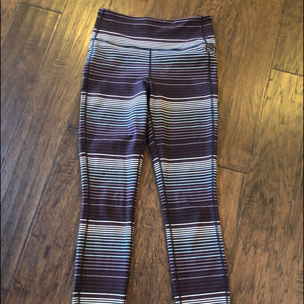 Athleta legging small tall cute worn twice.